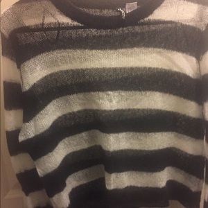 Transparent b&w strips long sleeve crop top